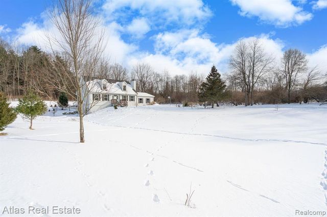 2957 Bird Road, Ortonville, MI 48462