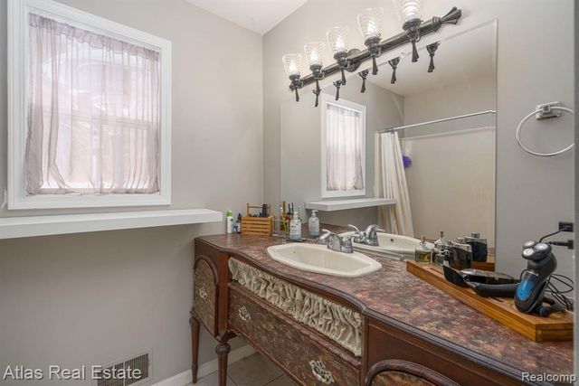 2957 Bird Road, Ortonville, MI 48462