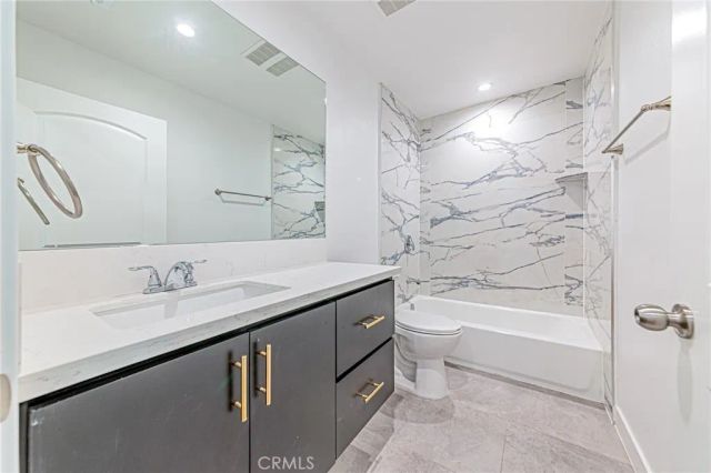 10424 Graham Avenue, Los Angeles, CA 90002