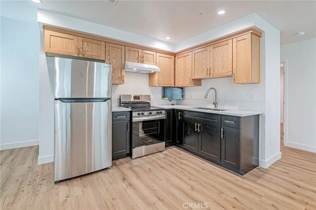 10424 Graham Avenue, Los Angeles, CA 90002