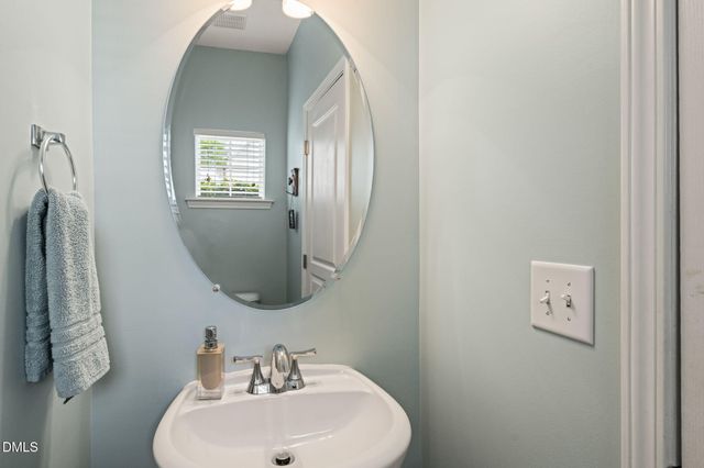 5938 Hourglass Court, Raleigh, NC 27612