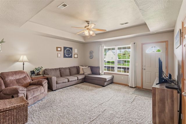 6566 Prairie Circle, Merriam Woods, MO 65740