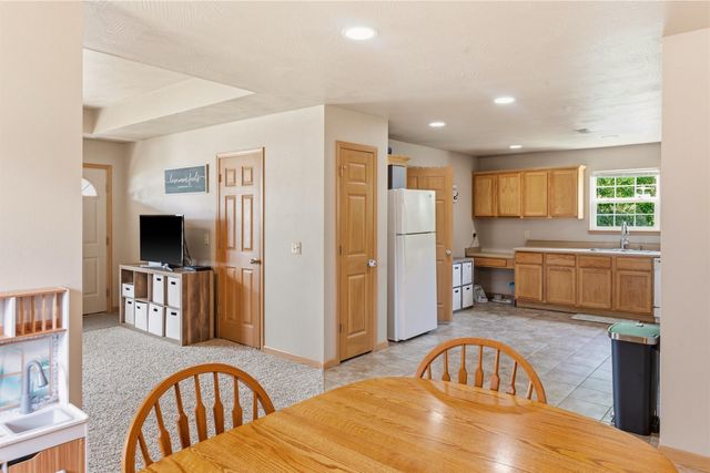 6566 Prairie Circle, Merriam Woods, MO 65740
