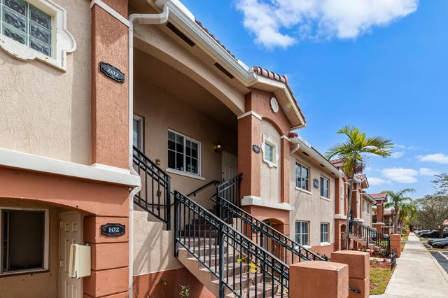 3504 Briar Bay Boulevard 203, West Palm Beach, FL 33411