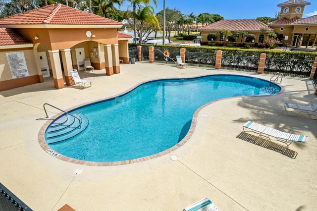 3504 Briar Bay Boulevard 203, West Palm Beach, FL 33411