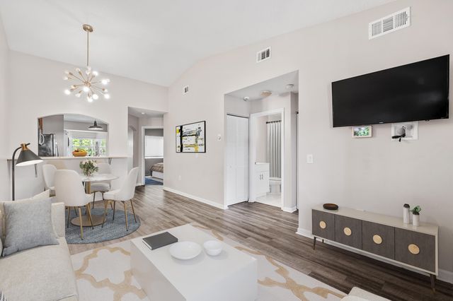 3504 Briar Bay Boulevard 203, West Palm Beach, FL 33411