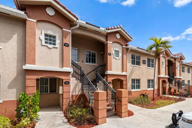 3504 Briar Bay Boulevard 203, West Palm Beach, FL 33411