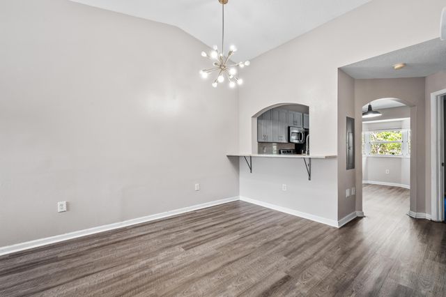 3504 Briar Bay Boulevard 203, West Palm Beach, FL 33411