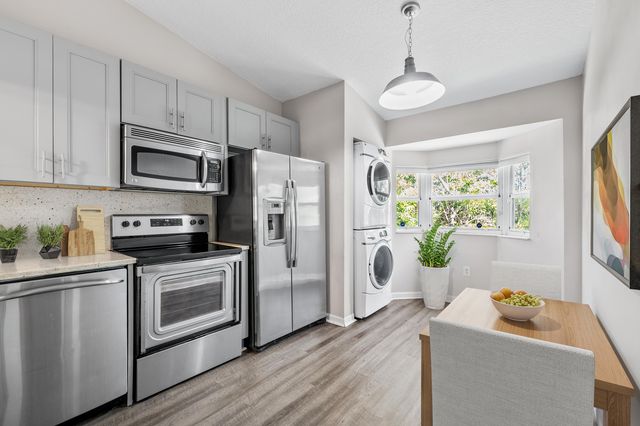 3504 Briar Bay Boulevard 203, West Palm Beach, FL 33411