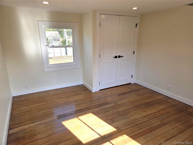 85 Lewis Road, East Quogue, NY 11942