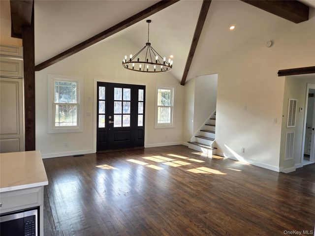 85 Lewis Road, East Quogue, NY 11942