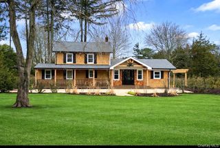 85 Lewis Road, East Quogue, NY 11942