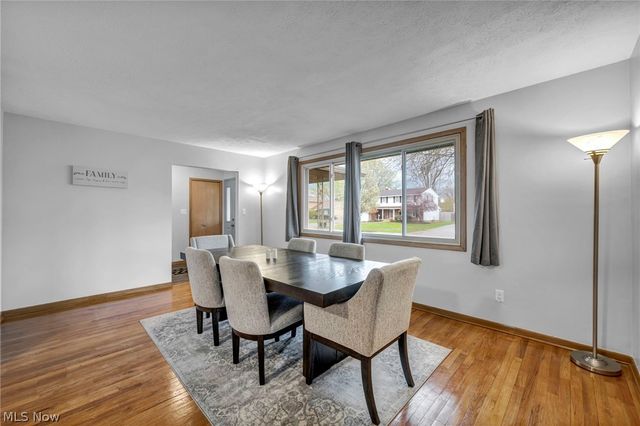 13700 Indian Creek Drive, Middleburg Heights, OH 44130