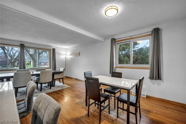 13700 Indian Creek Drive, Middleburg Heights, OH 44130