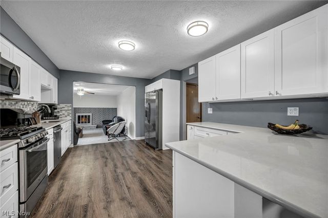 13700 Indian Creek Drive, Middleburg Heights, OH 44130
