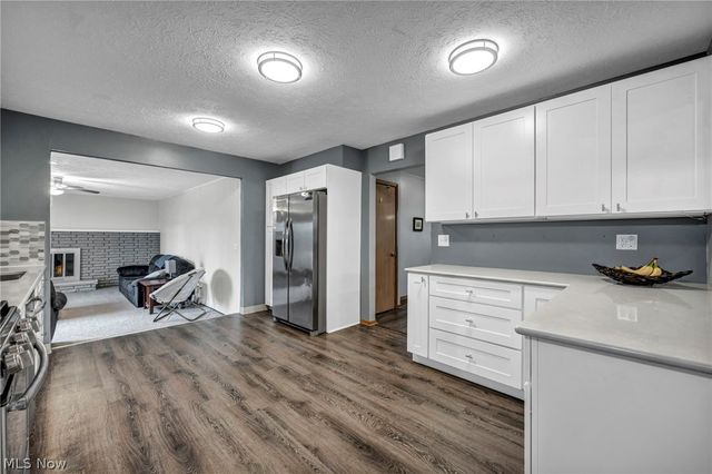 13700 Indian Creek Drive, Middleburg Heights, OH 44130