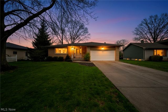 13700 Indian Creek Drive, Middleburg Heights, OH 44130