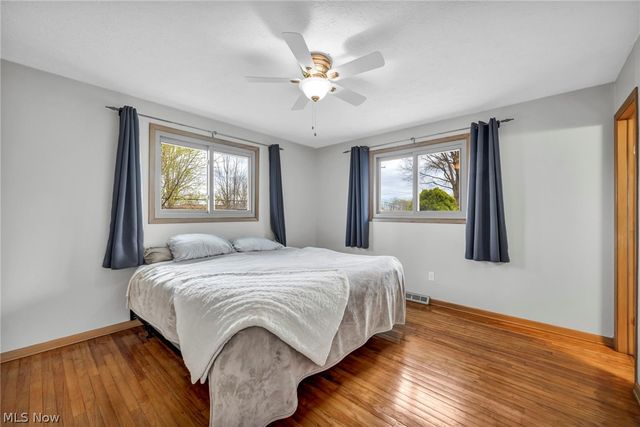 13700 Indian Creek Drive, Middleburg Heights, OH 44130