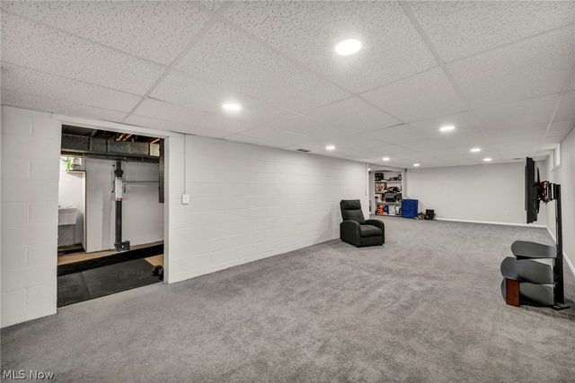 13700 Indian Creek Drive, Middleburg Heights, OH 44130