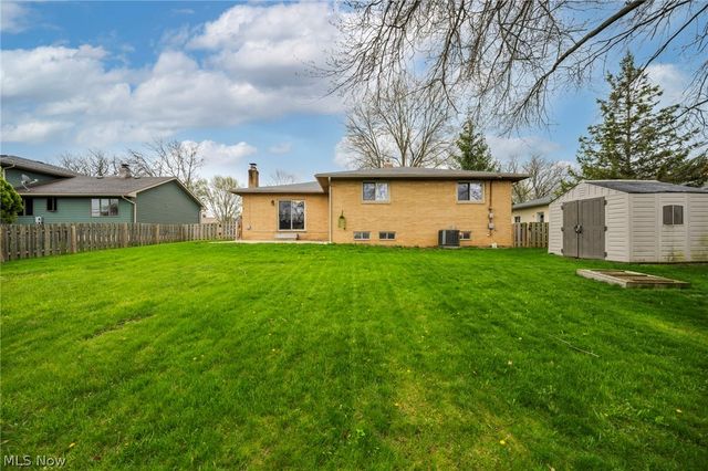 13700 Indian Creek Drive, Middleburg Heights, OH 44130