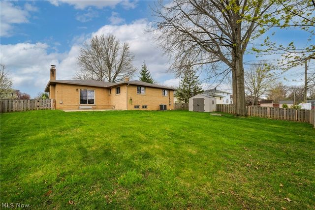 13700 Indian Creek Drive, Middleburg Heights, OH 44130