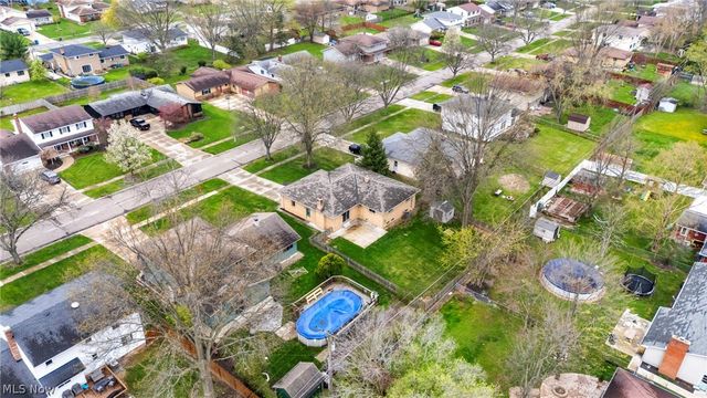 13700 Indian Creek Drive, Middleburg Heights, OH 44130