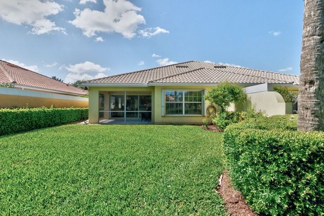 5550 Dominica Street, Vero Beach, FL 32967