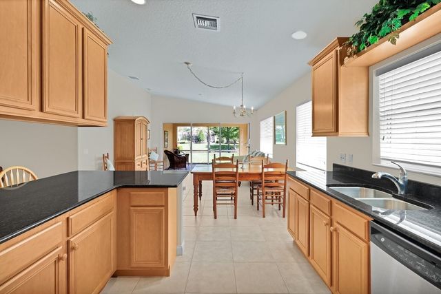 5550 Dominica Street, Vero Beach, FL 32967