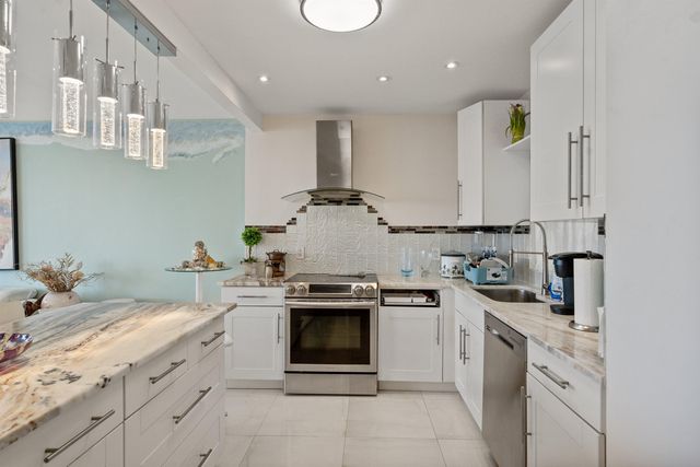 3475 S Ocean Boulevard S Unit 7050, Palm Beach, FL 33480