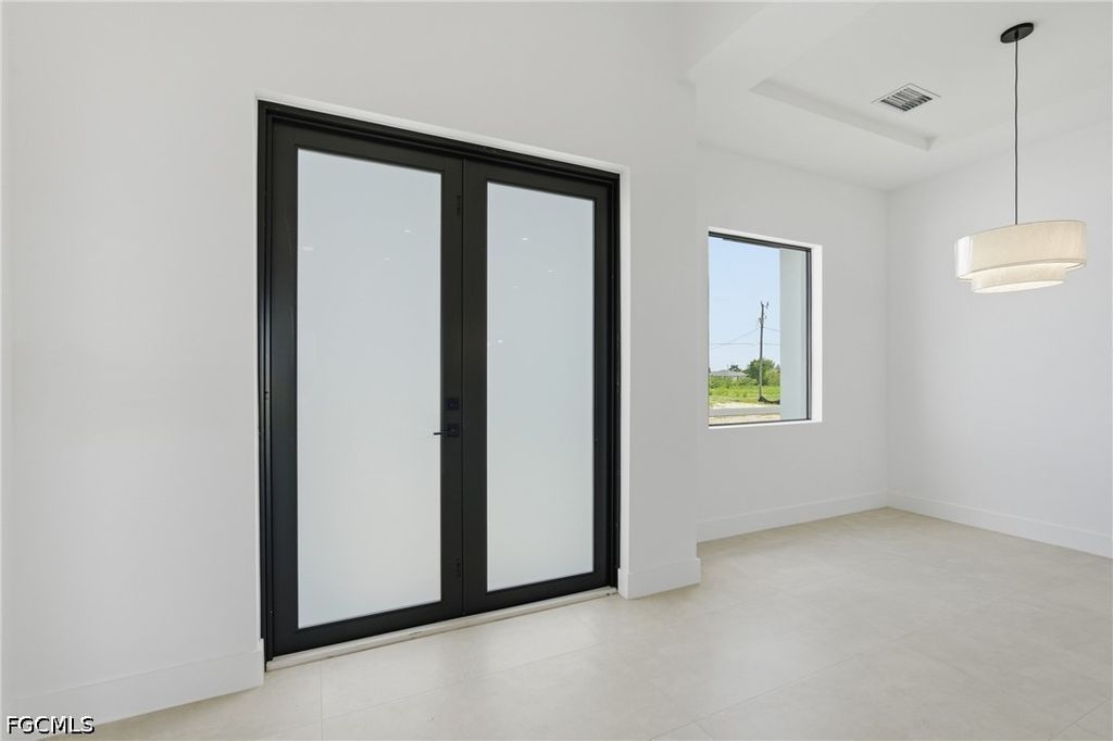 Image 13 of property listing at 219 NE 15th TER, Cape Coral, FL 33909