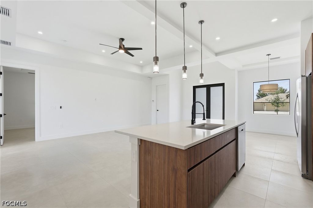 Image 23 of property listing at 219 NE 15th TER, Cape Coral, FL 33909