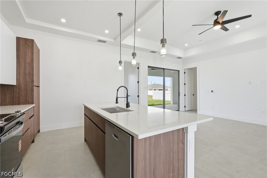 Image 24 of property listing at 219 NE 15th TER, Cape Coral, FL 33909