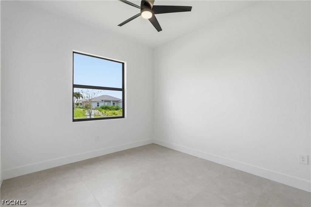 Image 28 of property listing at 219 NE 15th TER, Cape Coral, FL 33909
