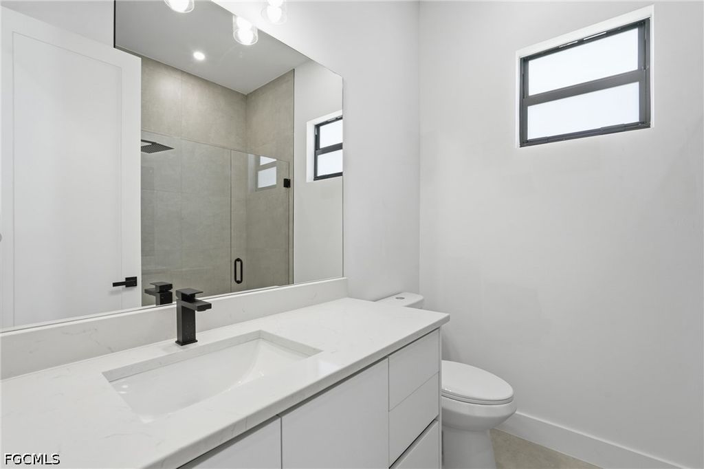 Image 30 of property listing at 219 NE 15th TER, Cape Coral, FL 33909