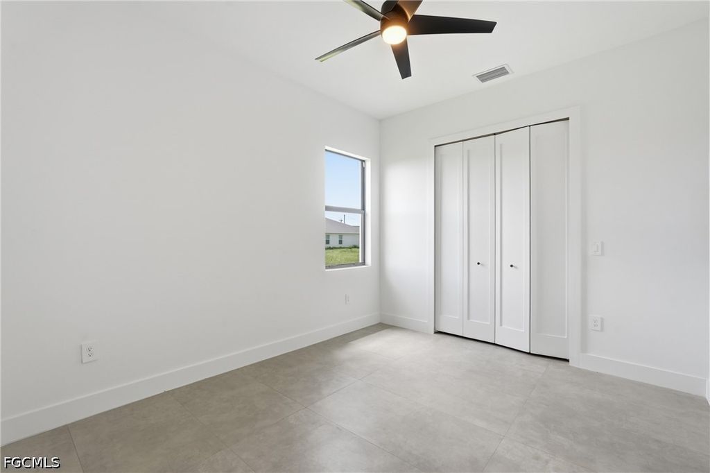 Image 32 of property listing at 219 NE 15th TER, Cape Coral, FL 33909