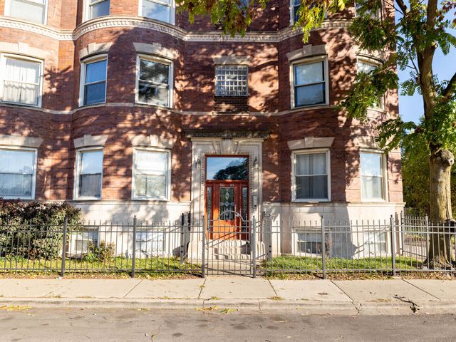 542 E 44th Street GARDEN, Chicago, IL 60653