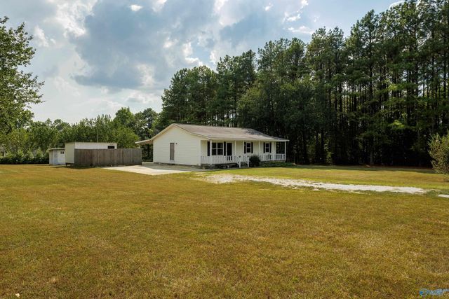 218 County Road 364, Trinity, AL 35673