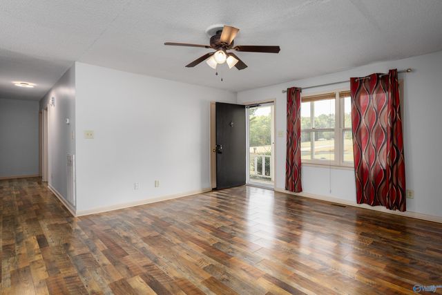 218 County Road 364, Trinity, AL 35673