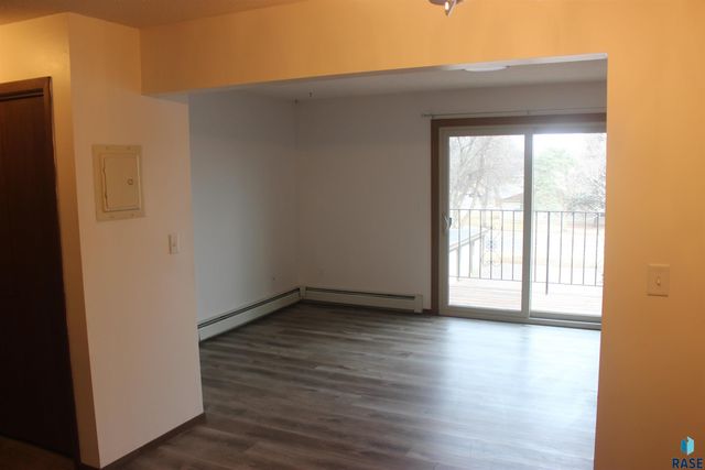 3704 S Terry Ave Avenue 302, Sioux Falls, SD 57106