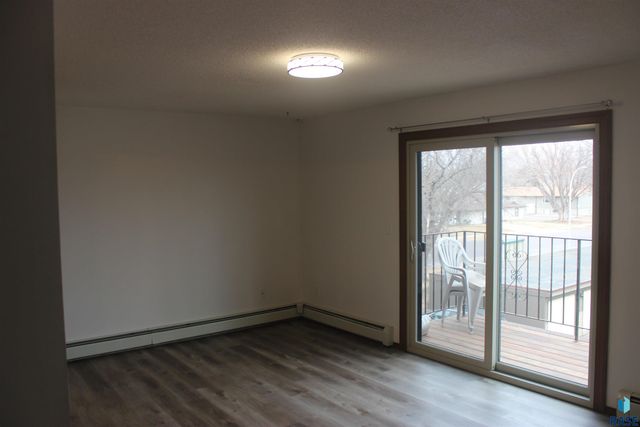 3704 S Terry Ave Avenue 302, Sioux Falls, SD 57106