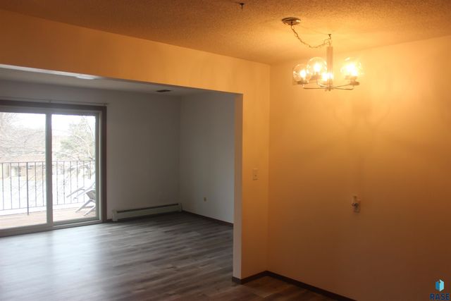 3704 S Terry Ave Avenue 302, Sioux Falls, SD 57106