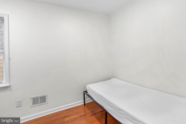 1504 BROWN ST, Philadelphia, PA 19130