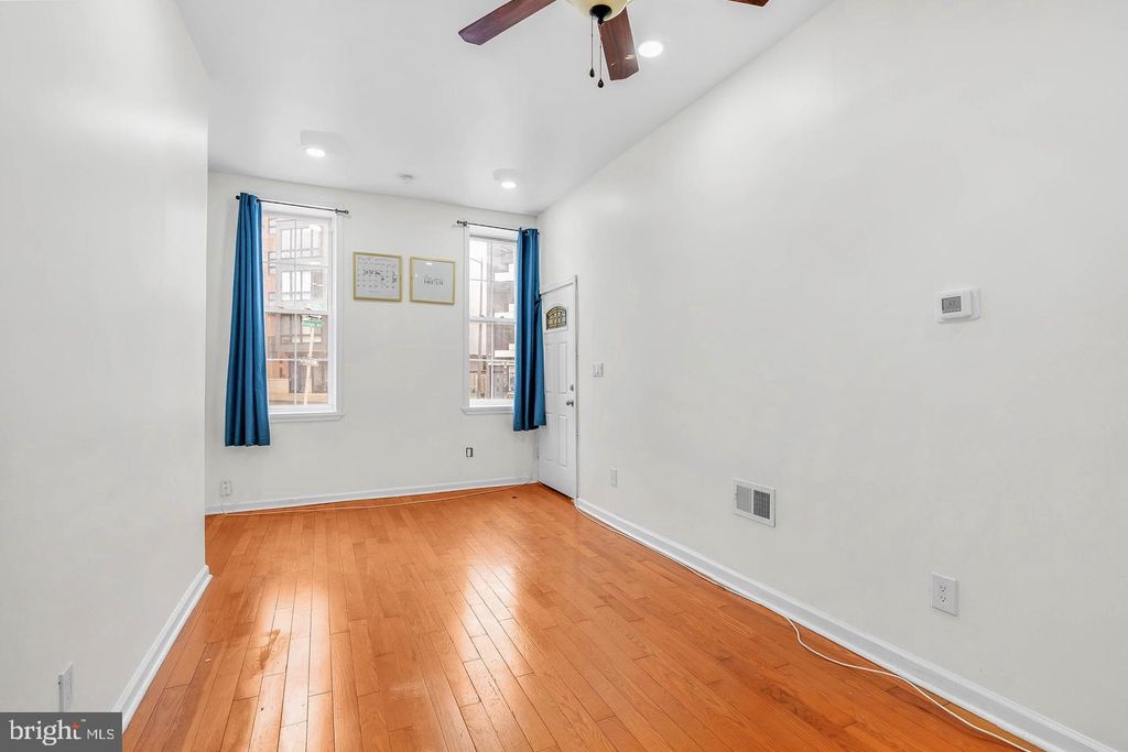 1504 BROWN ST, PHILADELPHIA, PA 19130 — photo 3