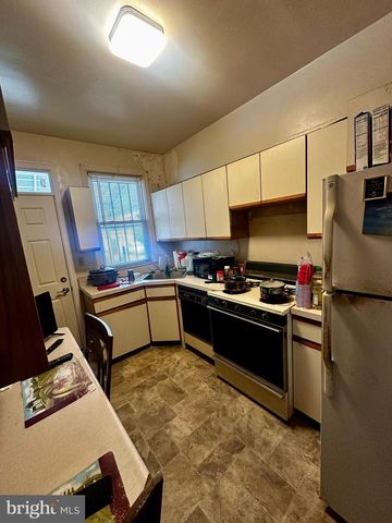 3709 COLUMBUS DR, Baltimore, MD 21215