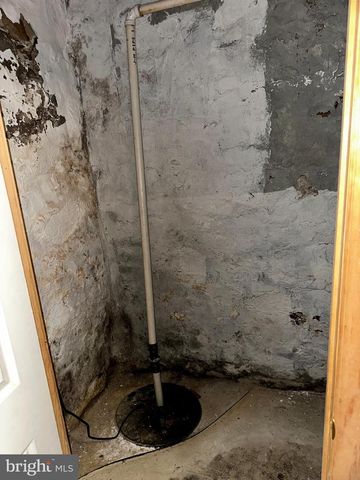 3709 COLUMBUS DR, Baltimore, MD 21215