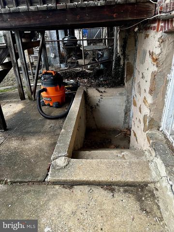 3709 COLUMBUS DR, Baltimore, MD 21215