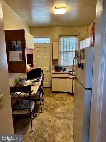 3709 COLUMBUS DR, Baltimore, MD 21215