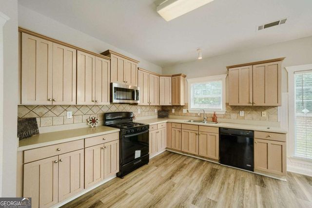 421 Bedford Crossing, Mcdonough, GA 30253