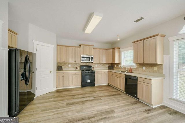 421 Bedford Crossing, Mcdonough, GA 30253