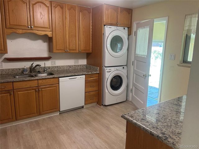 6037 Quail Ct, Arvada, CO 80004